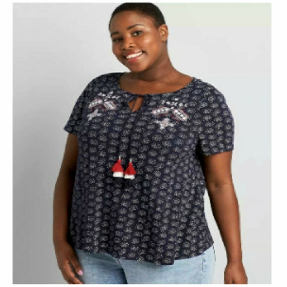 Lane Bryant Top Short Sleeve Navy Embroidered Floral Print Size 18/20W NWOT